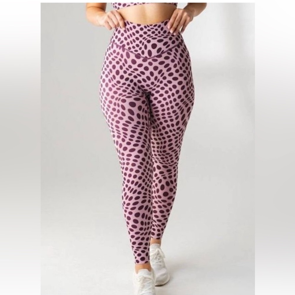 vitality x cosmopolitan Purple Patterned Leggings
